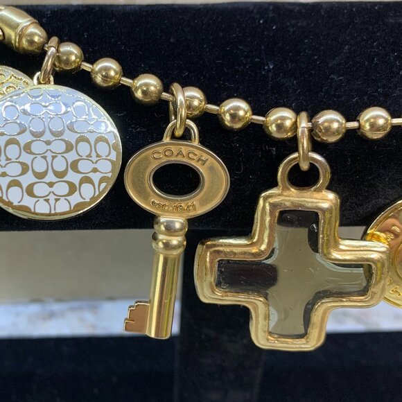 Coach Charm Bracelet Chunky VTG Gold Tone 7 1/2" - Picture 13 of 13
